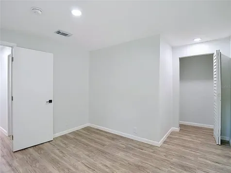 10009 N Florence Avenue Tampa FL 33612