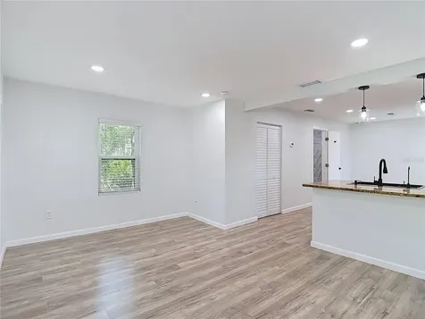 10009 N Florence Avenue Tampa FL 33612