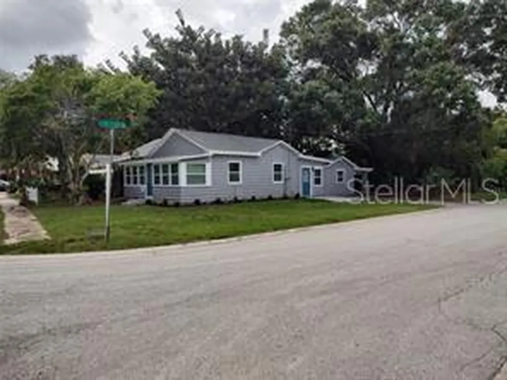 301 Mystic Lake Drive N St Petersburg FL 33702
