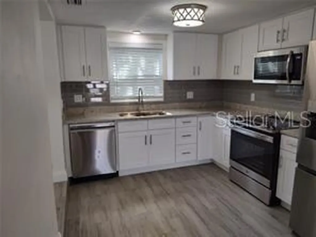 301 Mystic Lake Drive N St Petersburg FL 33702
