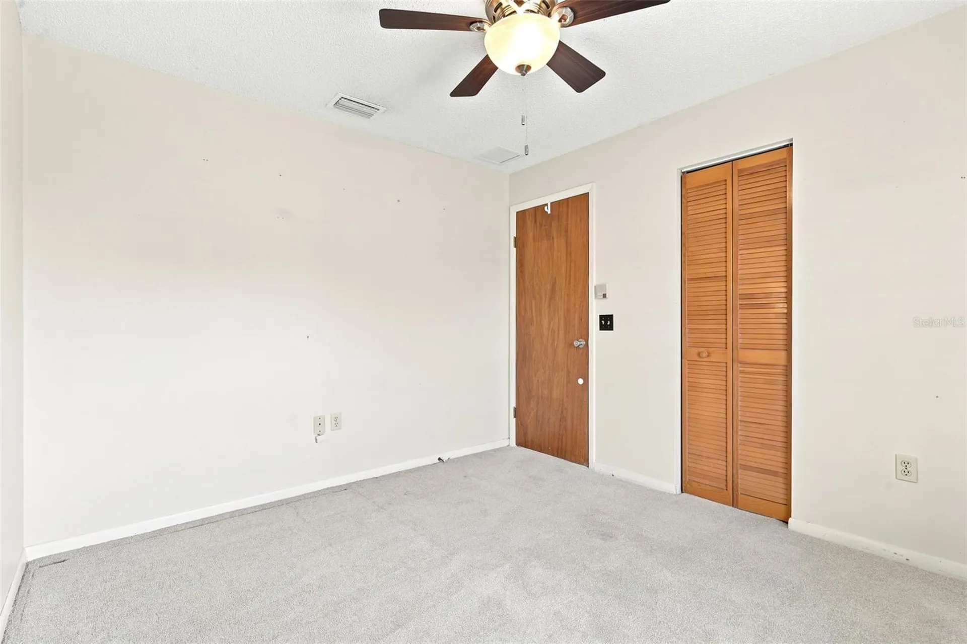 1969 E Acadian Drive Deltona FL 32725