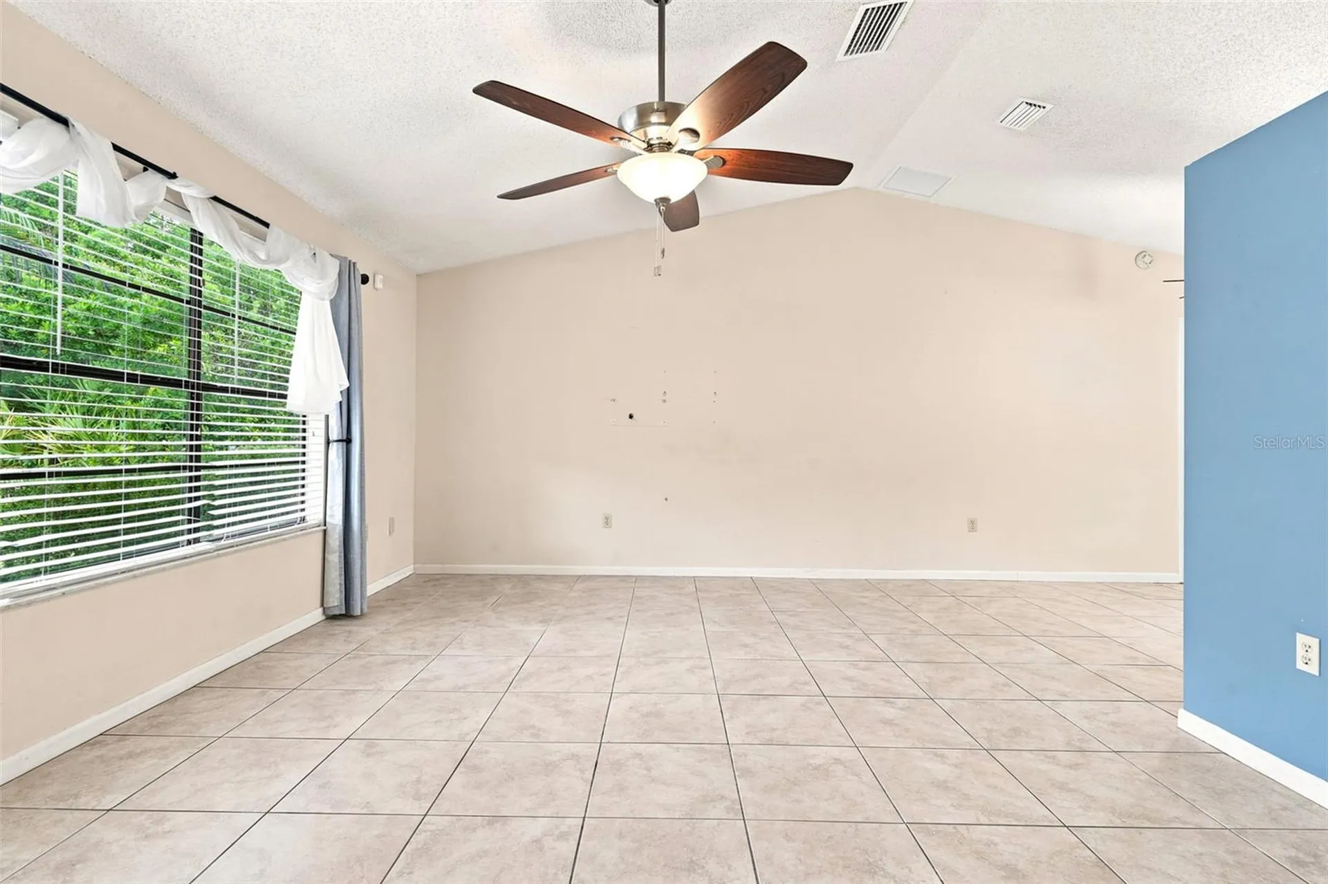 1969 E Acadian Drive Deltona FL 32725