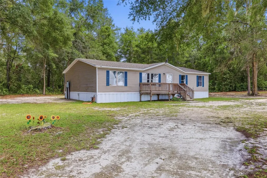 3562 NW 20th Avenue Bell FL 32619