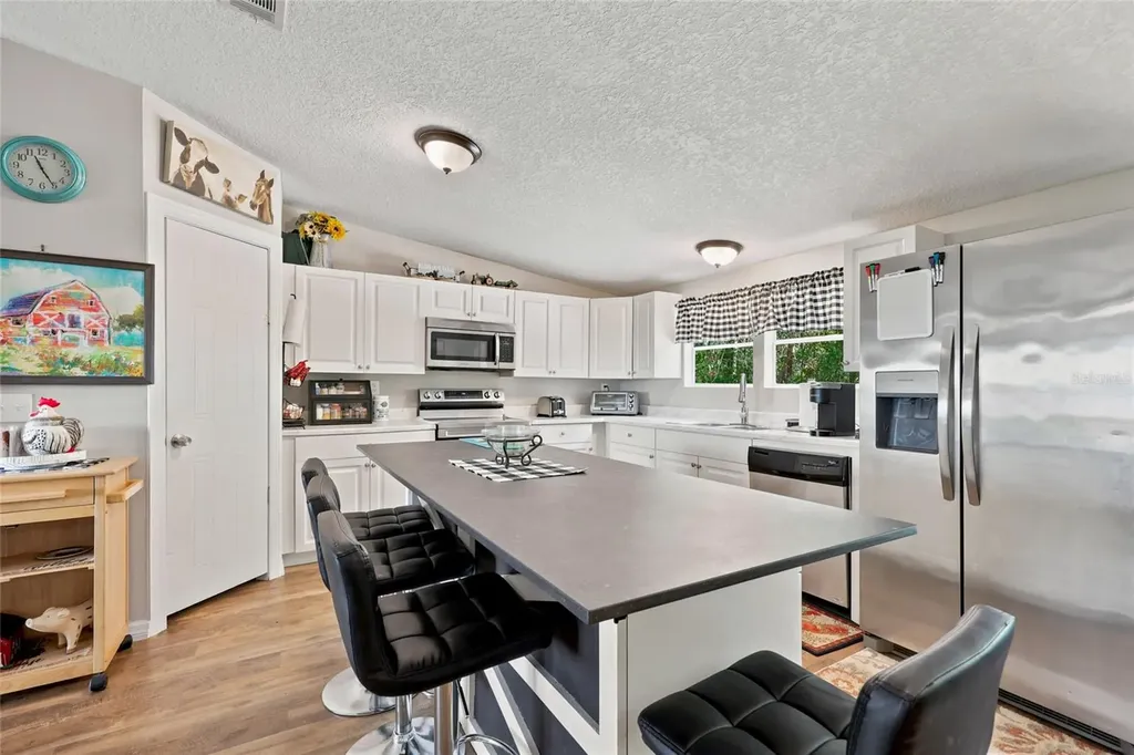 3562 NW 20th Avenue Bell FL 32619