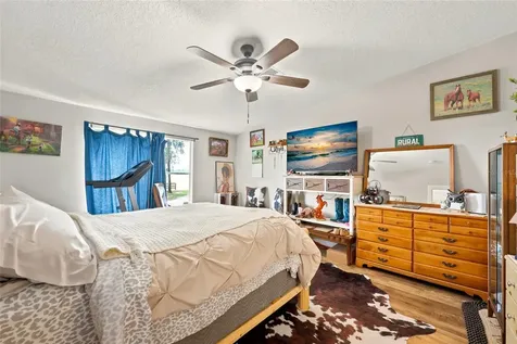 3562 NW 20th Avenue Bell FL 32619