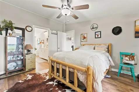 3562 NW 20th Avenue Bell FL 32619