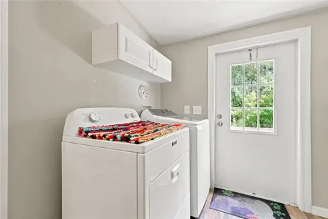 3562 NW 20th Avenue Bell FL 32619