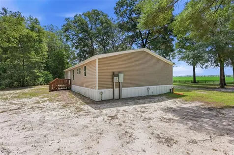 3562 NW 20th Avenue Bell FL 32619