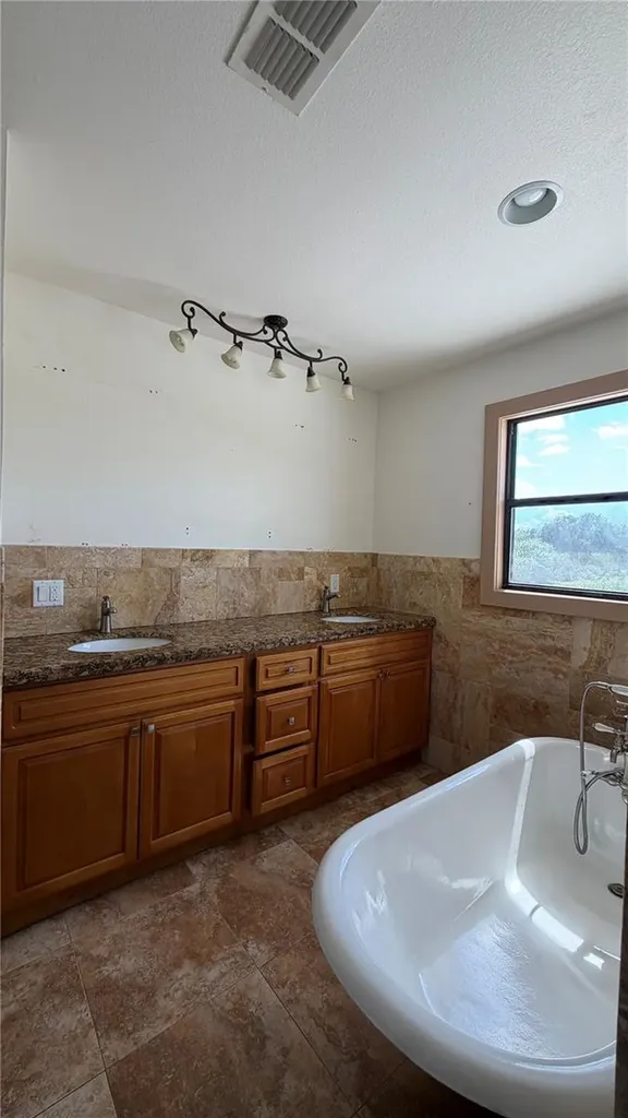 1324 Cinder Lane Kissimmee FL 34744