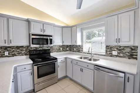 4 Severn Court Palm Coast FL 32164