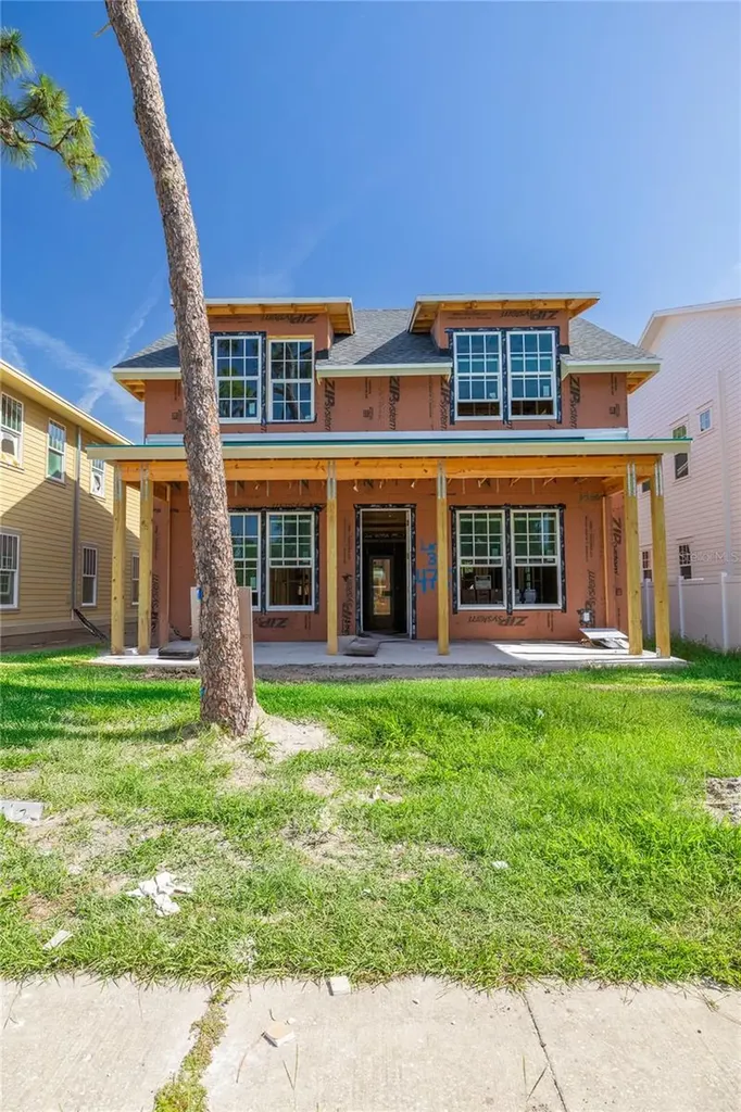 475 47th Avenue N St Petersburg FL 33703