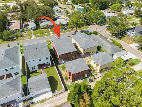 475 47th Avenue N St Petersburg FL 33703