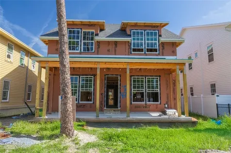 475 47th Avenue N St Petersburg FL 33703