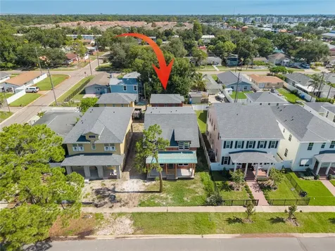 475 47th Avenue N St Petersburg FL 33703