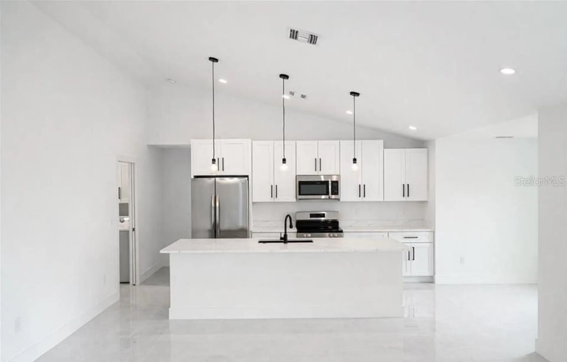 2906 NW 22nd Avenue Cape Coral FL 33993