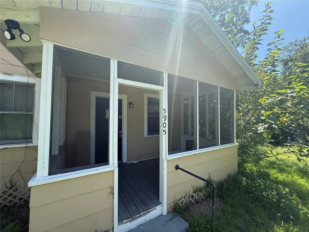 5905 Briley Avenue Jacksonville FL 32208