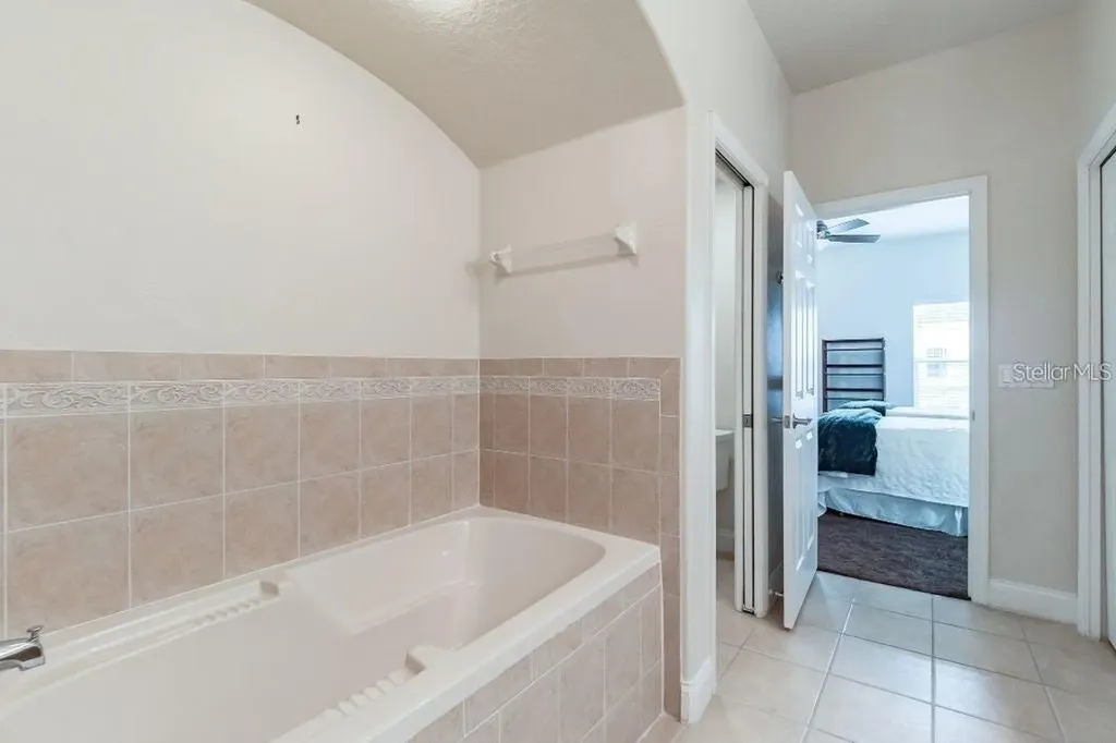 1733 Prospect Avenue Orlando FL 32814