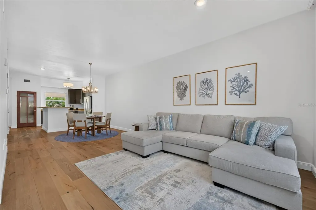 433 Central Avenue Sarasota FL 34236