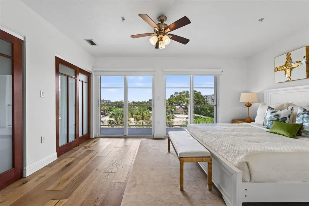 433 Central Avenue Sarasota FL 34236