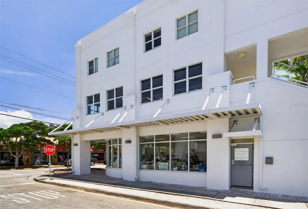 433 Central Avenue Sarasota FL 34236