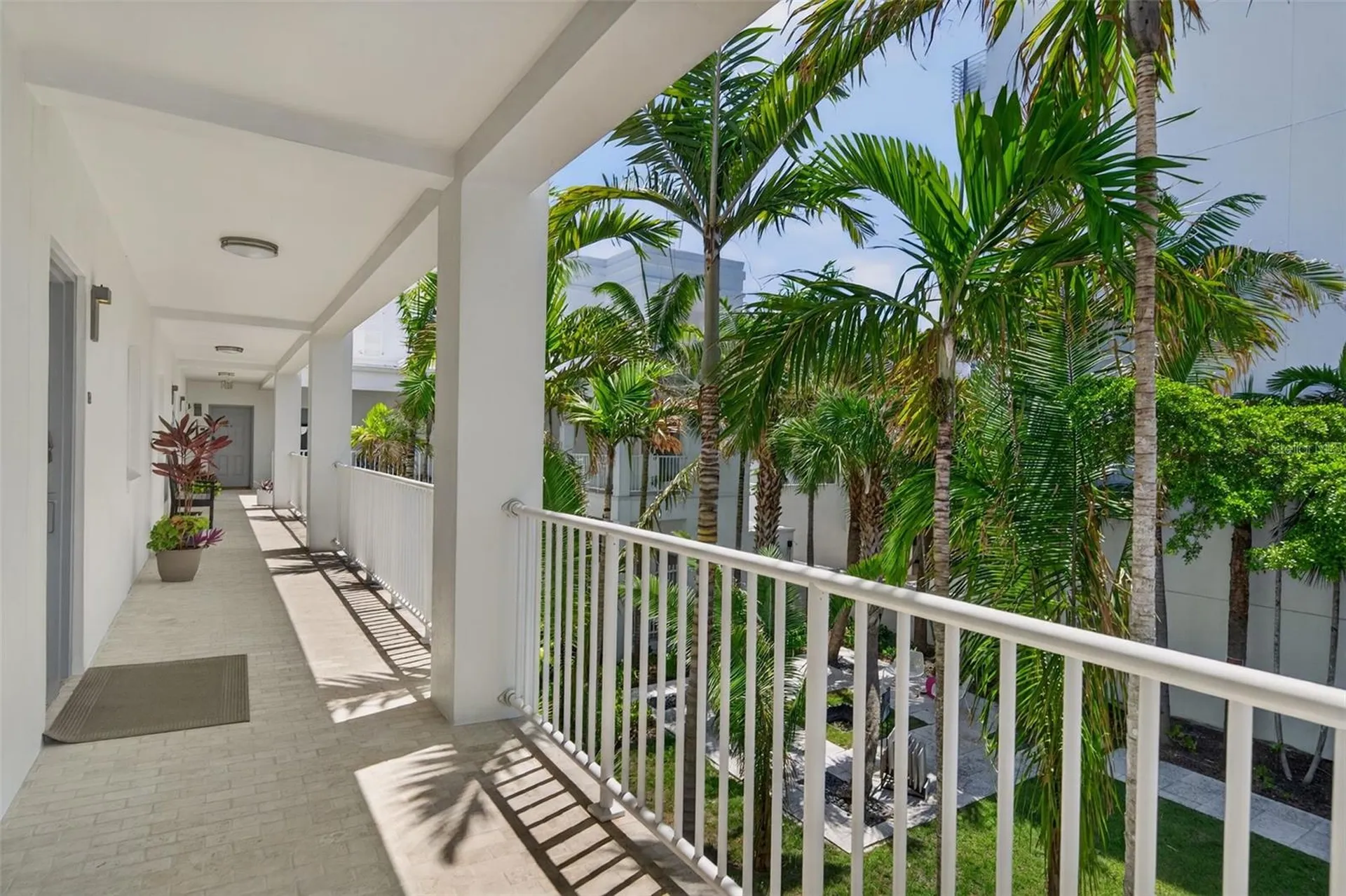 433 Central Avenue Sarasota FL 34236