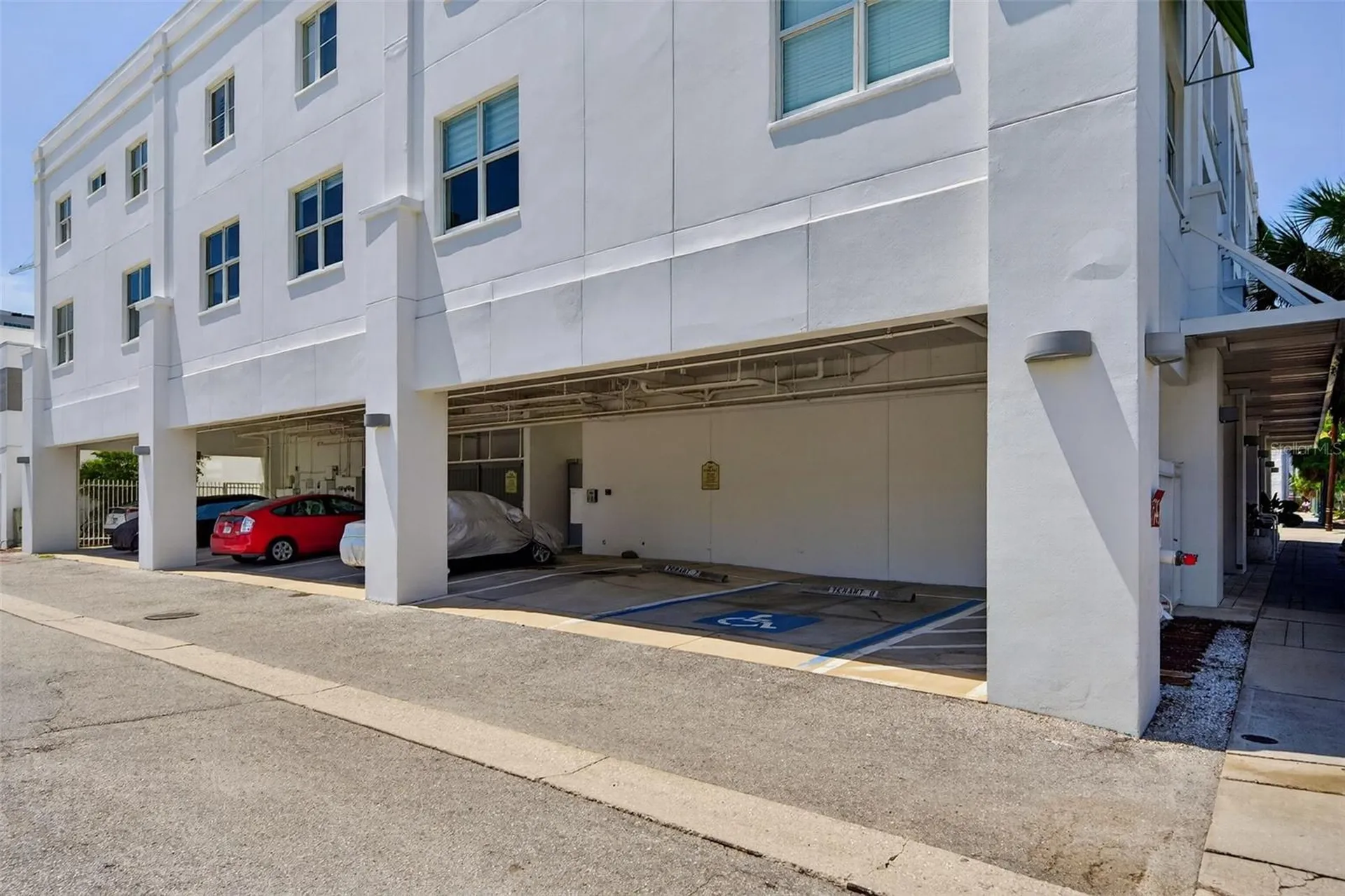 433 Central Avenue Sarasota FL 34236
