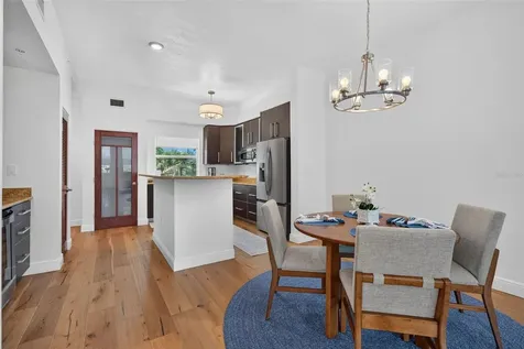 433 Central Avenue Sarasota FL 34236