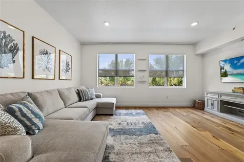 433 Central Avenue Sarasota FL 34236