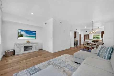 433 Central Avenue Sarasota FL 34236