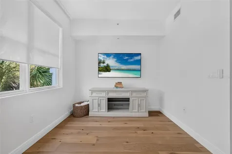 433 Central Avenue Sarasota FL 34236