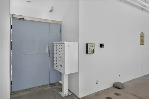 433 Central Avenue Sarasota FL 34236