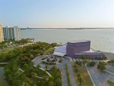 433 Central Avenue Sarasota FL 34236