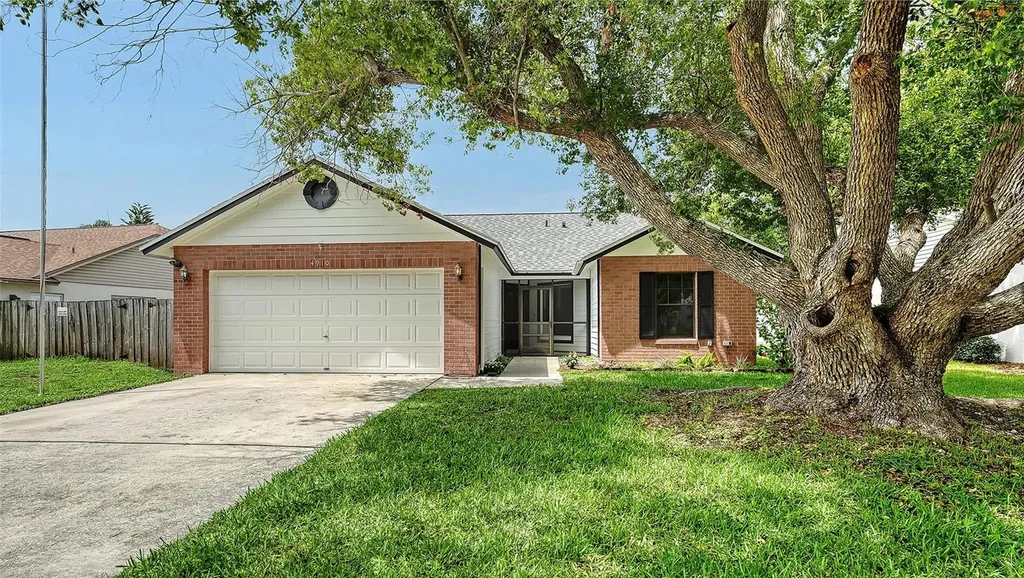 4910 6th Avenue E Bradenton FL 34208