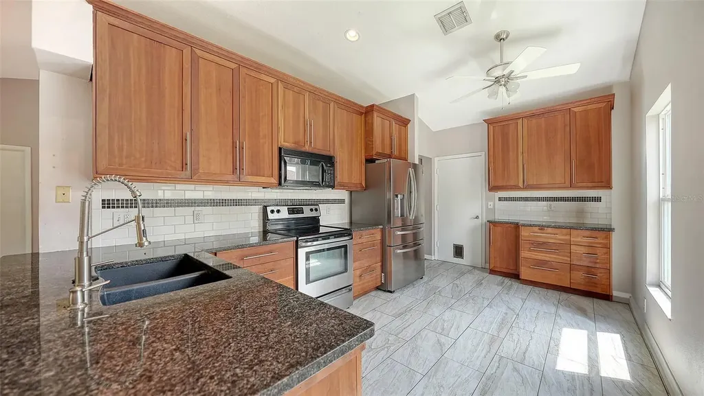 4910 6th Avenue E Bradenton FL 34208