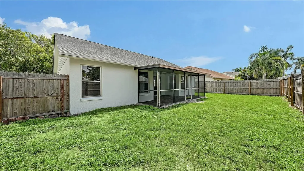4910 6th Avenue E Bradenton FL 34208