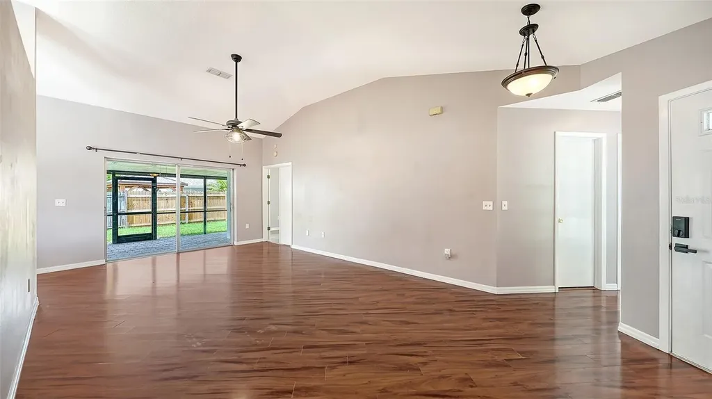 4910 6th Avenue E Bradenton FL 34208