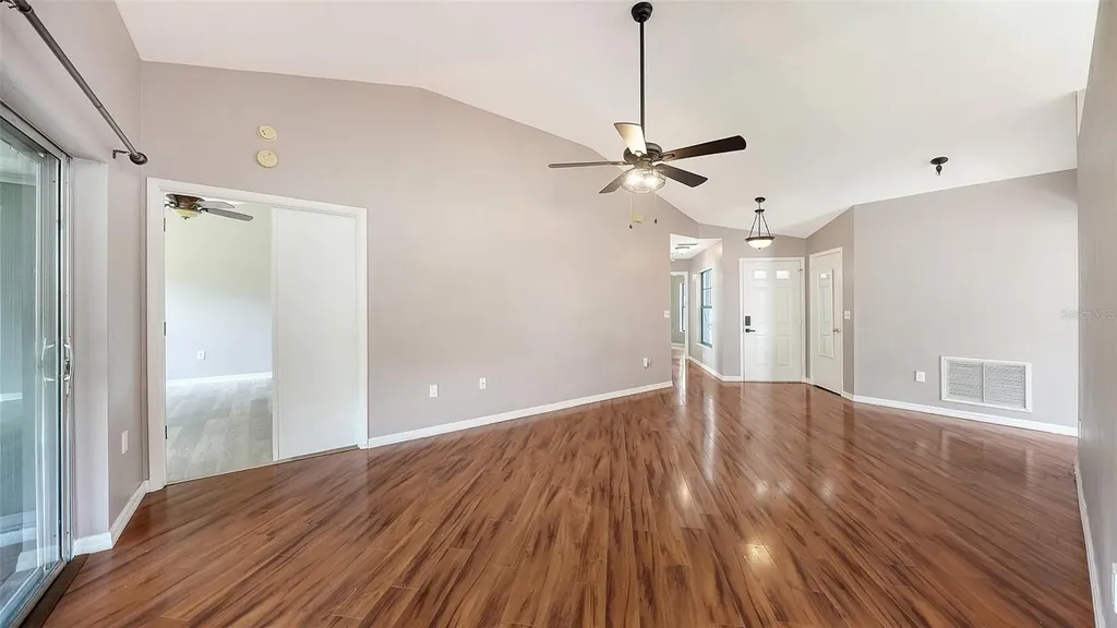 4910 6th Avenue E Bradenton FL 34208