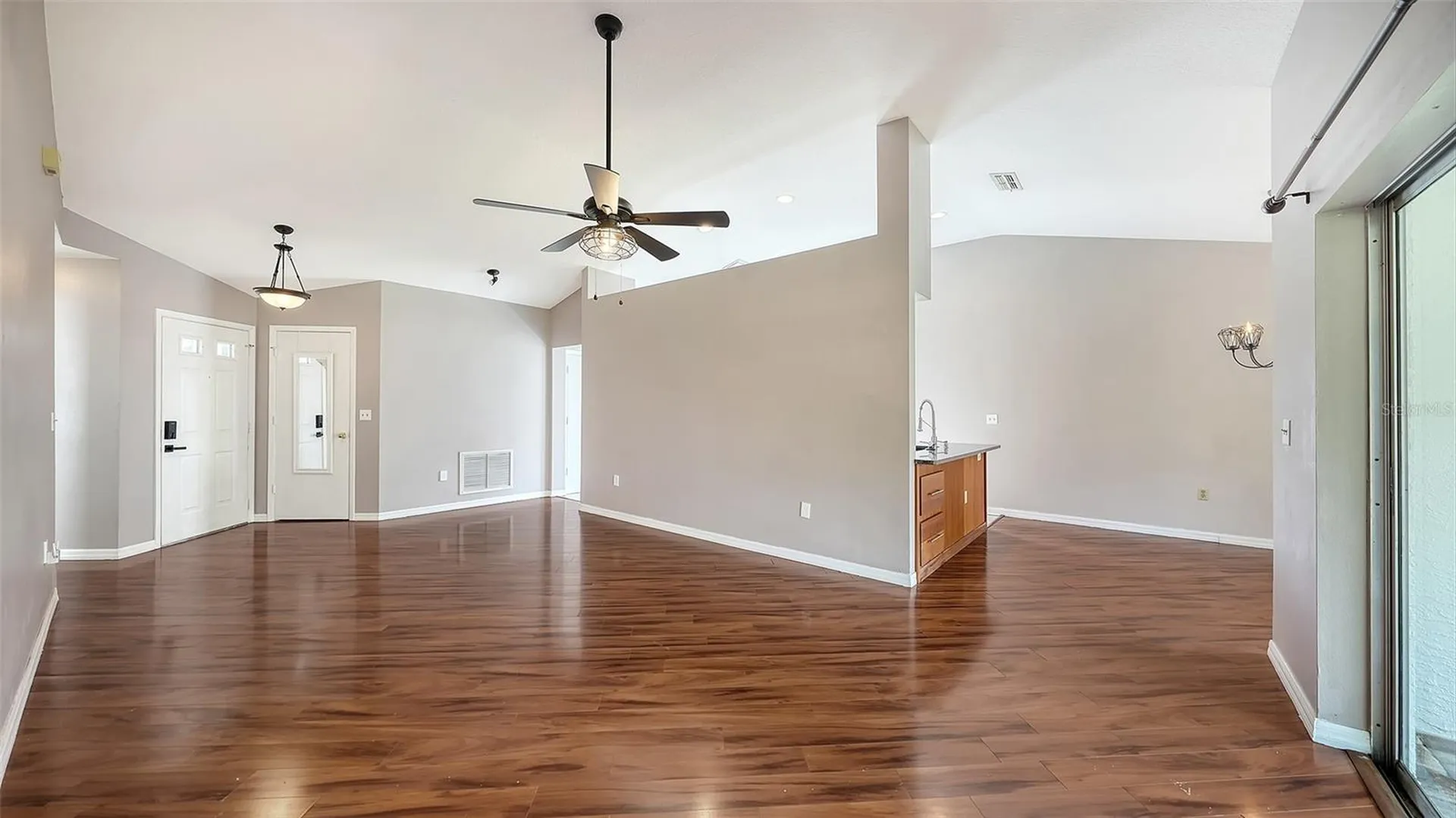 4910 6th Avenue E Bradenton FL 34208
