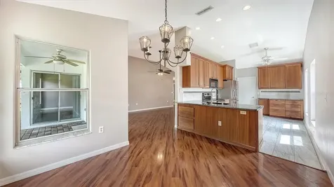 4910 6th Avenue E Bradenton FL 34208