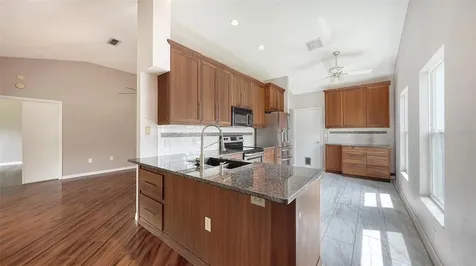 4910 6th Avenue E Bradenton FL 34208