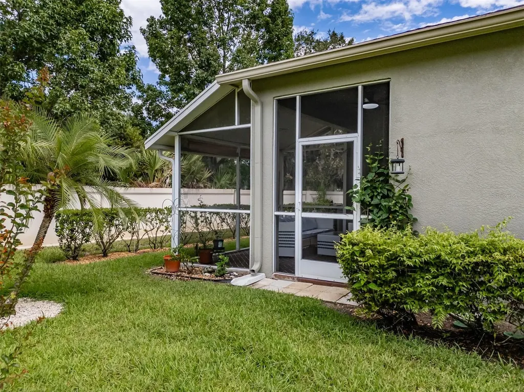 1237 Ambridge Drive Wesley Chapel FL 33543