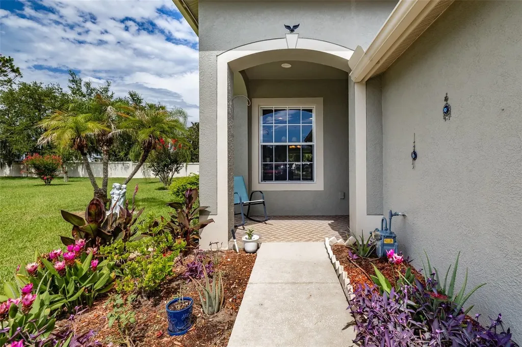 1237 Ambridge Drive Wesley Chapel FL 33543