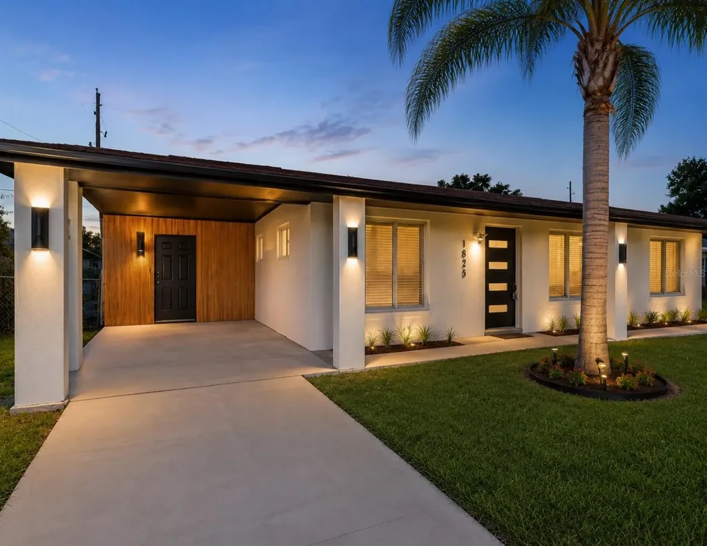 1825 Aaron Avenue Orlando FL 32811
