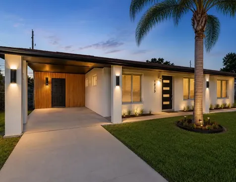 1825 Aaron Avenue Orlando FL 32811