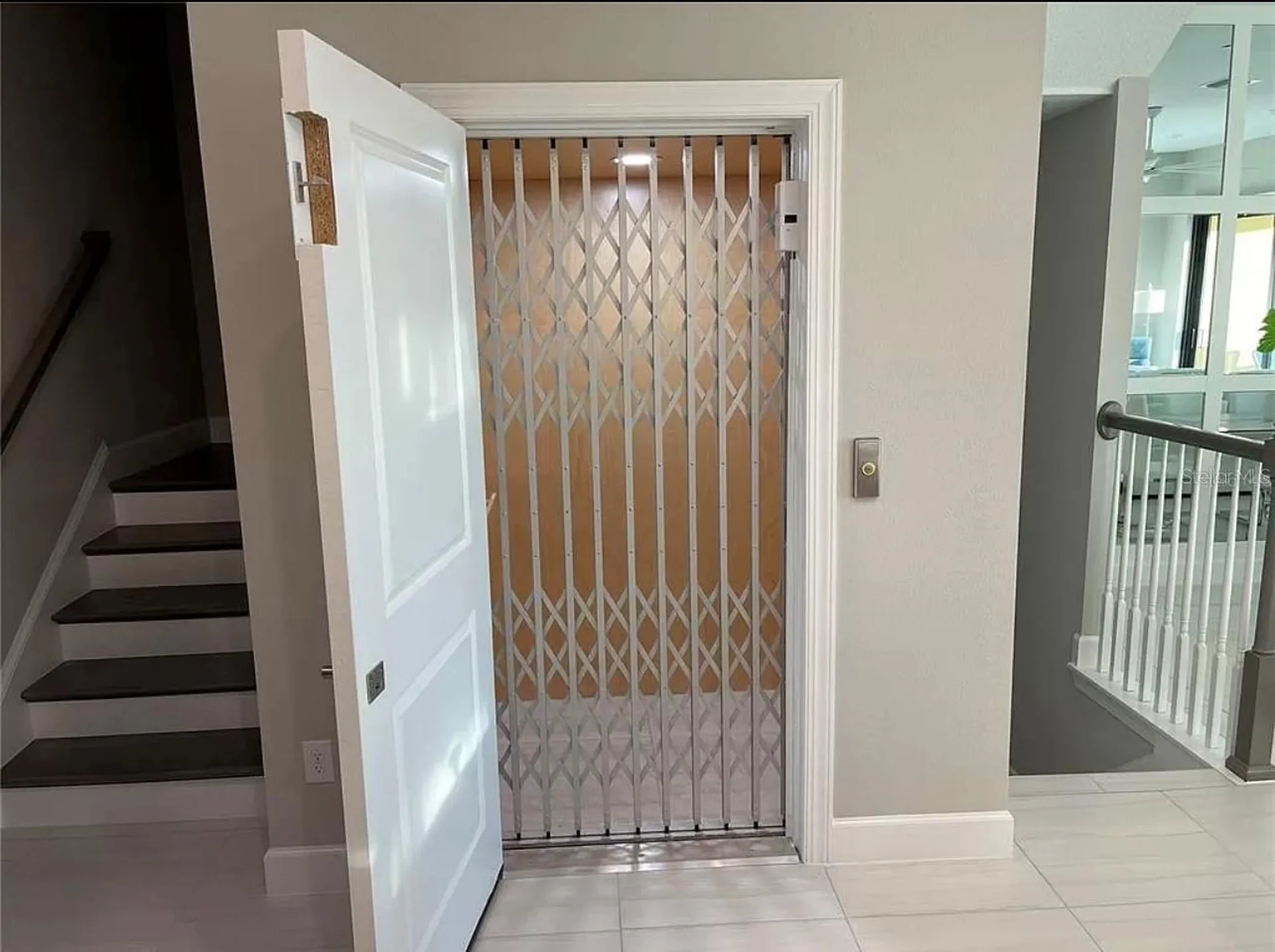 5569 Cannes Circle Sarasota FL 34231