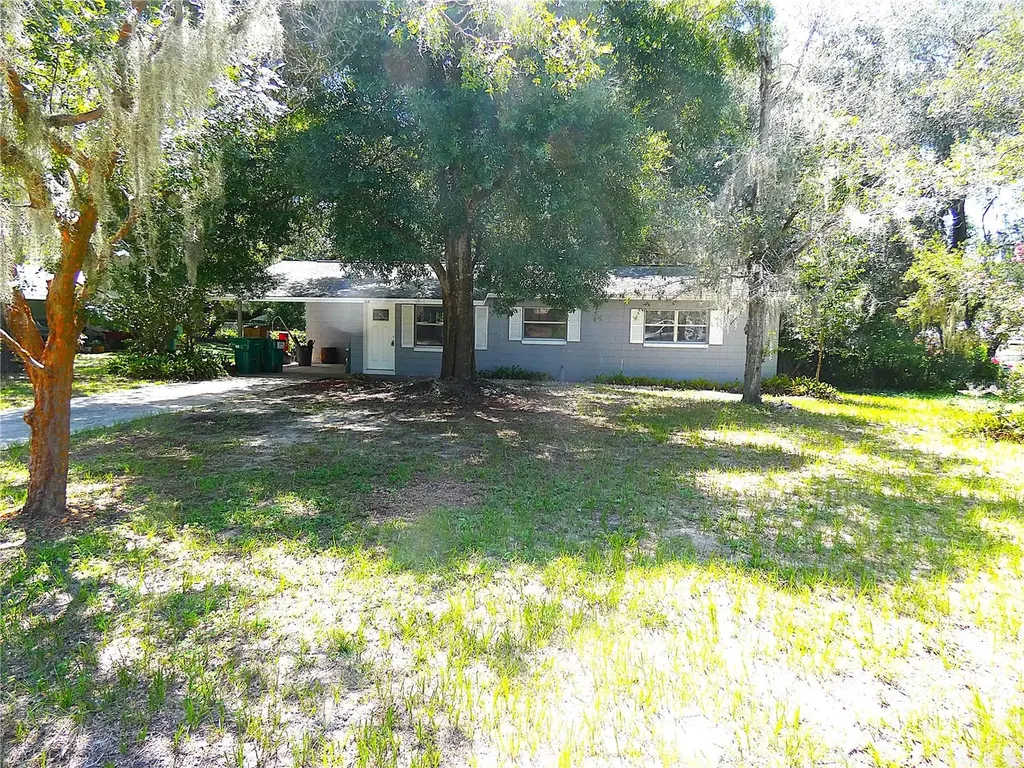 106 Willard Avenue Fruitland Park FL 34731