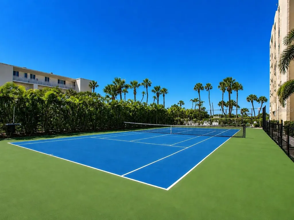 2675 Gulf Of Mexico Drive Longboat Key FL 34228