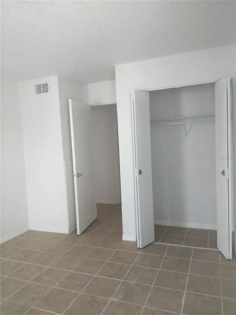5168 Conroy Road Orlando FL 32811