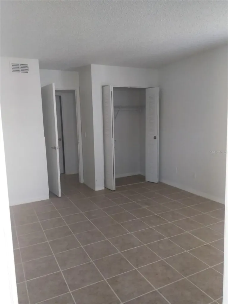 5168 Conroy Road Orlando FL 32811