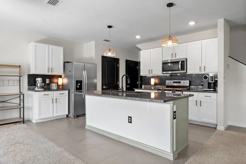 10828 Trailing Vine Drive Tampa FL 33610